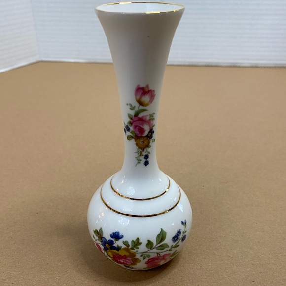 Vtg Camelot Bone China Bud Vase with Floral Motifs Flowers Roses Wildflowers - Picture 2 of 7